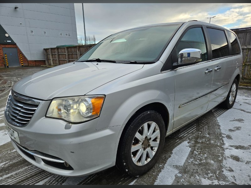 2011 Chrysler Grand